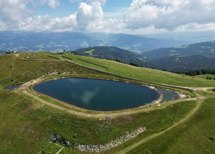 בית נופש Almhuettendorf Klippitztoerl